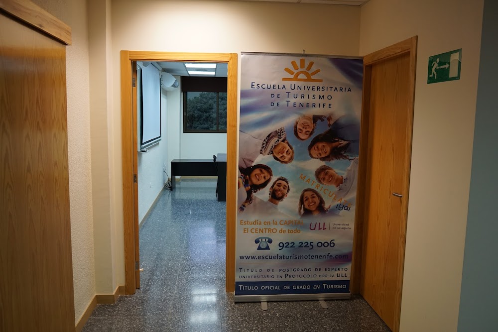 Escuela Universitaria De Turismo De Santa Cruz De Tenerife