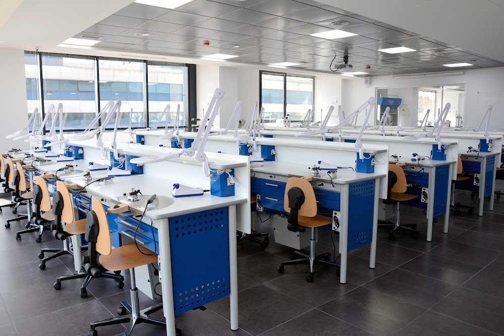 Instituto Superior De Formación Profesional Sanitaria Claudio Galeno