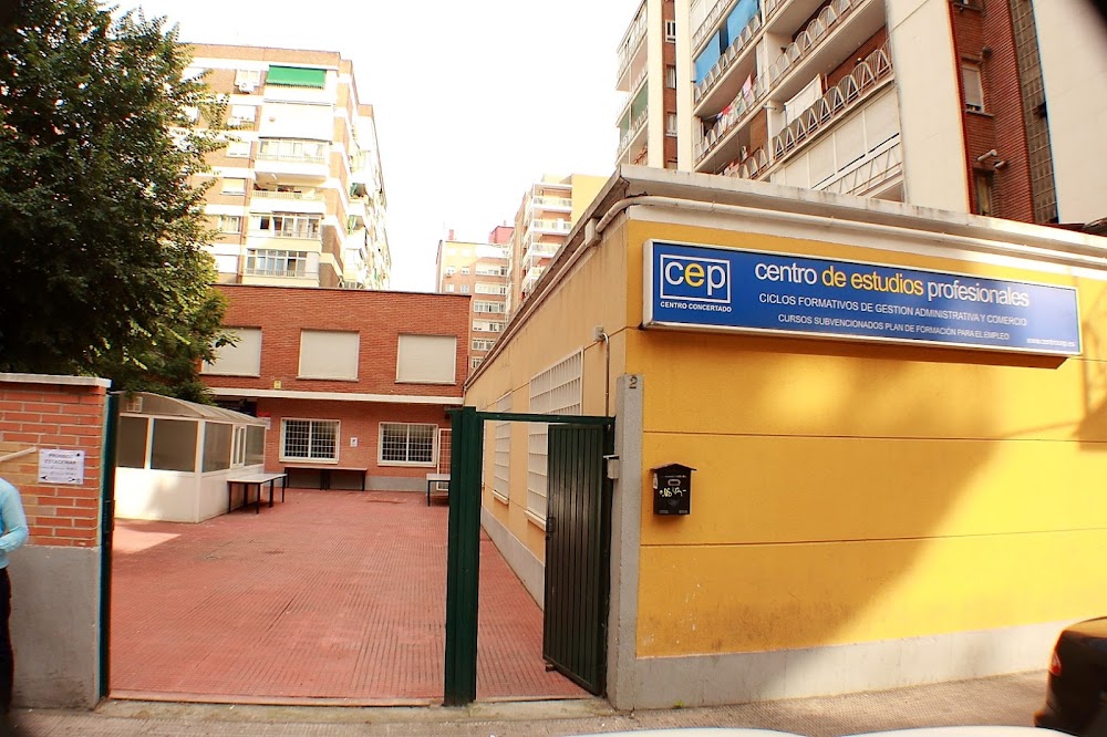 Centro De Estudios Profesionales (c.e.p.)