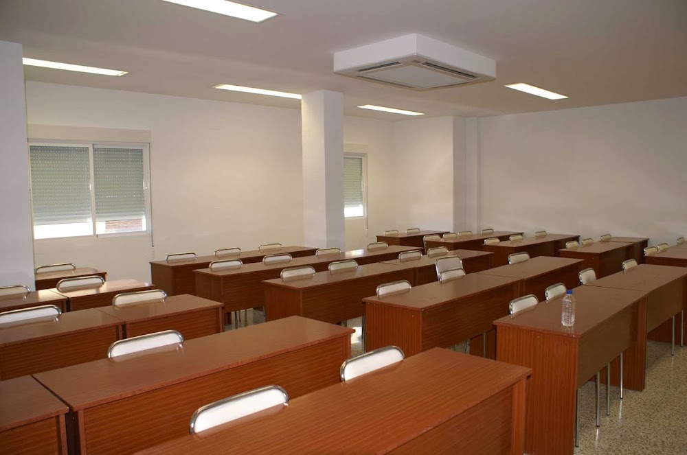Centro De Estudios Óptima