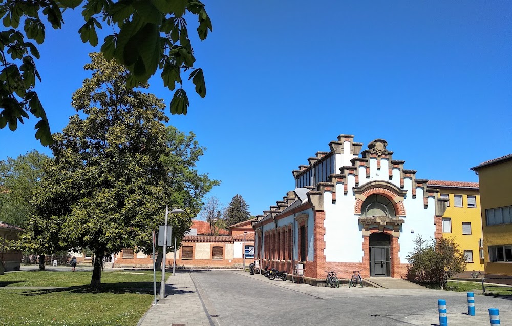 Escuela Sanitaria Técnico Profesional De Navarra-estna