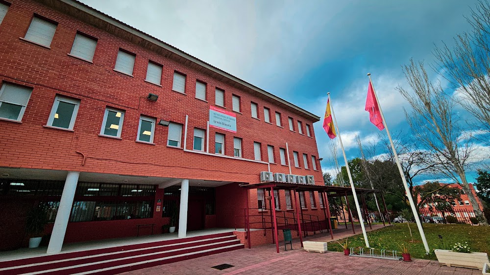 Centro Integral De Formacion Profesional A Distancia Ignacio Ellacuria