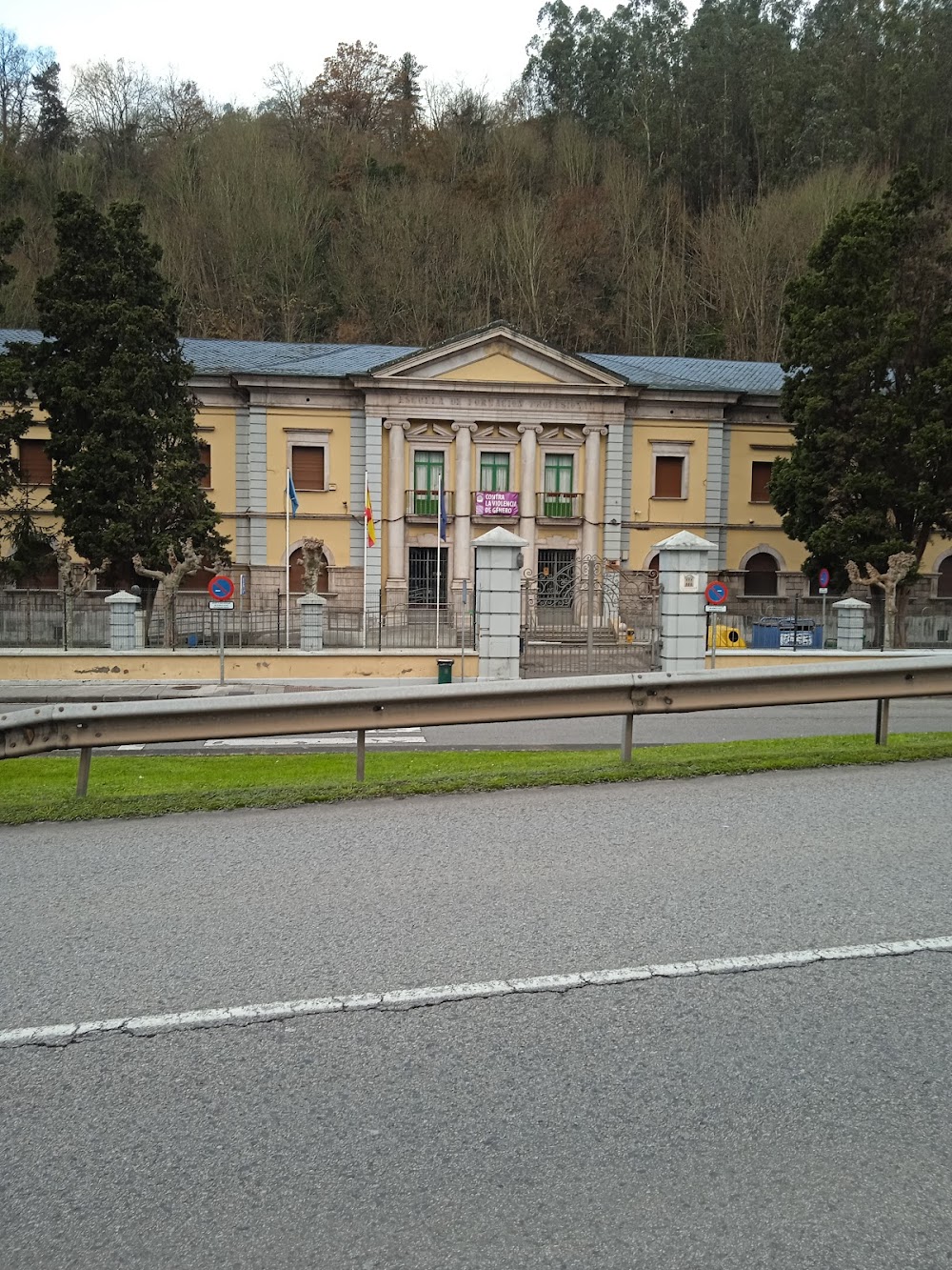 I.e.s. "río Trubia"